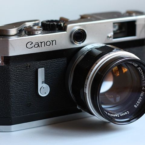 Canon P analog kamera ønskes kjøpt.