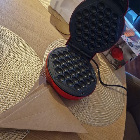 Boblevaffeljernet / the Bubble Waffle Maker