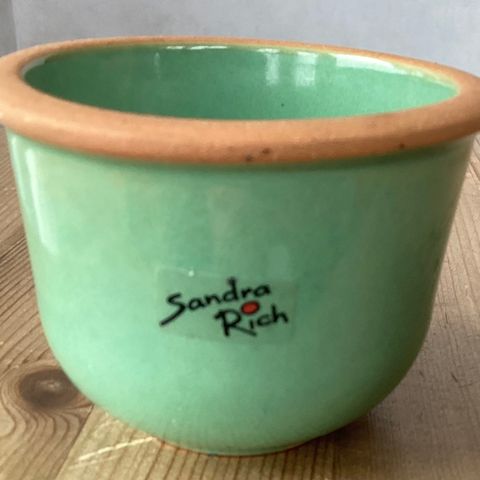 SANDRA RICH-1 meget flott ny keramikk rund beholder/krukke, grønn, 8cm. H. 5,8cm