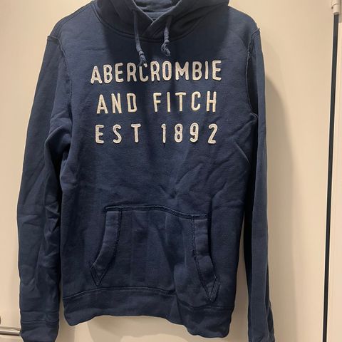 Genser fra Abercrombie and Fitch