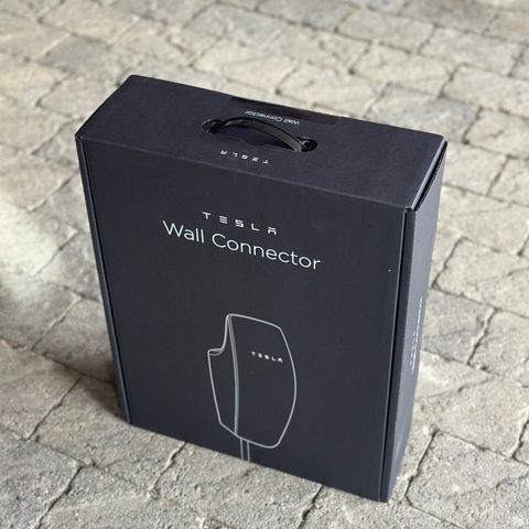 Helt ny Tesla Wall Connector (gen 3)