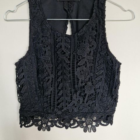 Open back lace topp