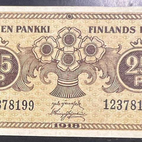 FINLAND.  25  PENNI 1918.  P-33.  Kv 01