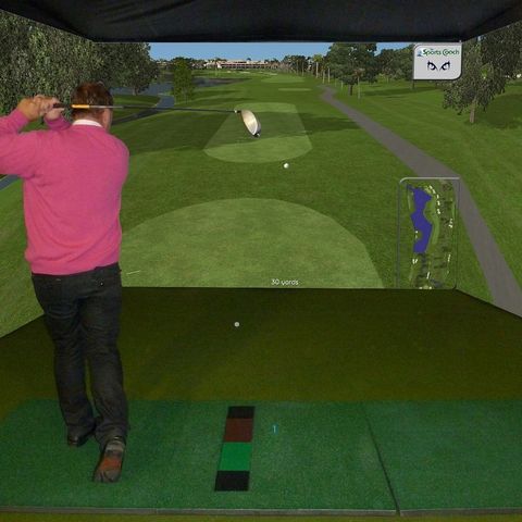 Profesjonell Golfsimulator: Toppmodell med 3 Lerreter