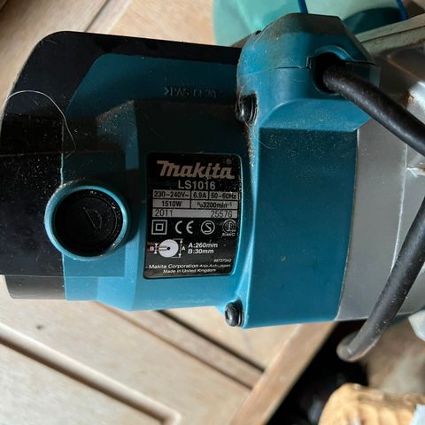 Makita ls1016