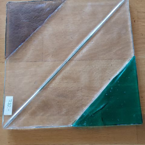 21 Glassfliser/kunstglass 30 x 30 cm.