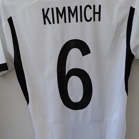 Tyskland fotballdrakt Kimmich bakpå😍