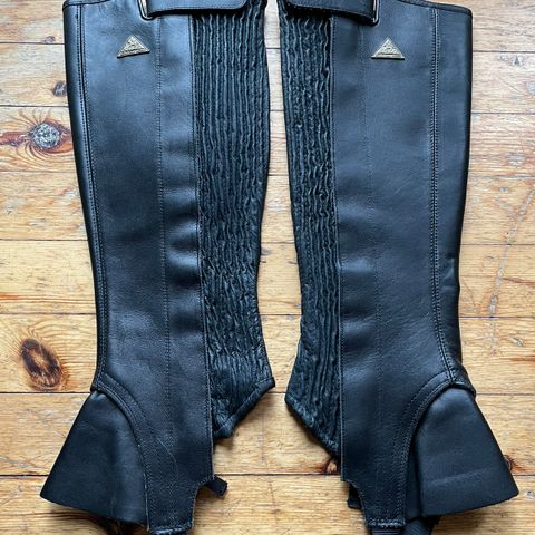 Mountain Horse leggchaps selges