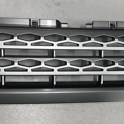 Grill til Land Rover Discovery 4.