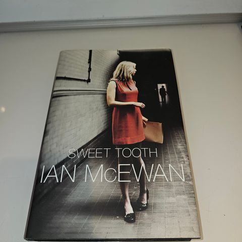 Sweet Tooth. Ian McEwan