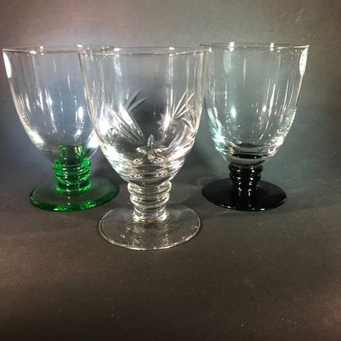 Hadeland glass Varg fra 1934-1956.