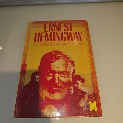 Klokkene ringer for deg. Ernest Hemingway