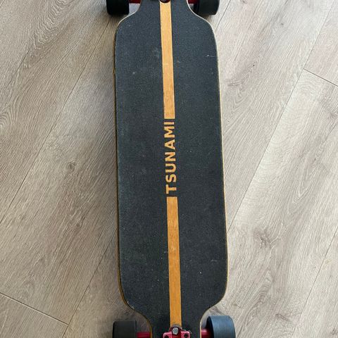 Tsunami Longboard/skateboard