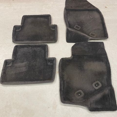 Volvo v70/xc70 bilmatter selges.