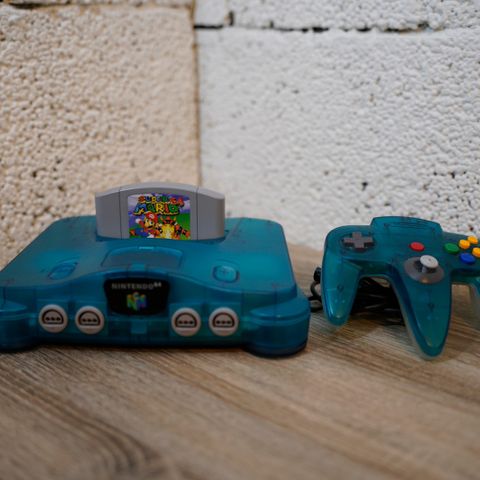 Nintendo 64 Funtastic Ice Blue Konsoll pakke