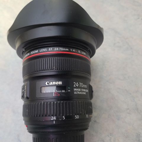 Canon EF 24 - 70 F4  L IS USM