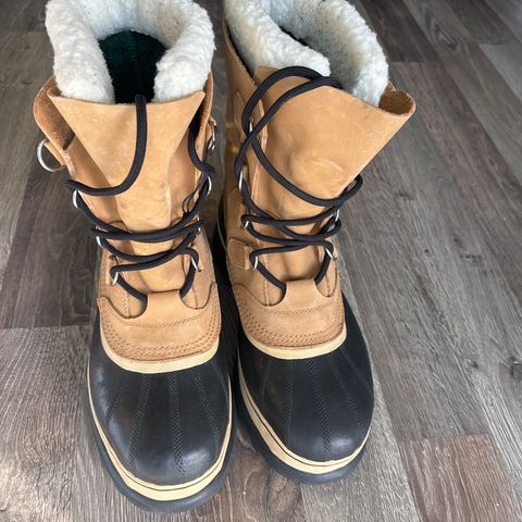 Sorel Caribou sko str 44