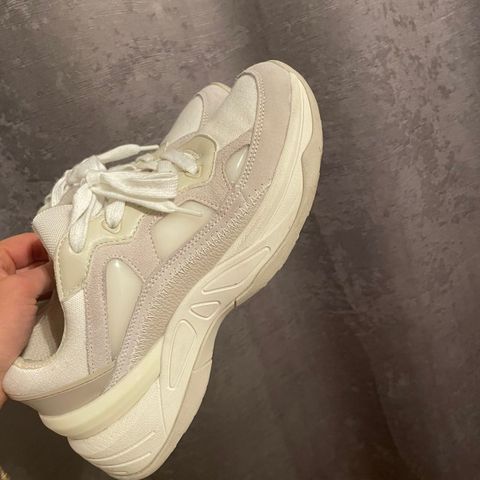 Zara sneakers 38