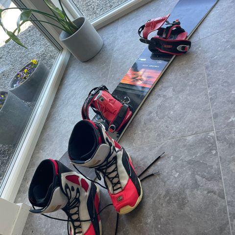 snowboardboots (snowboard medfølger)