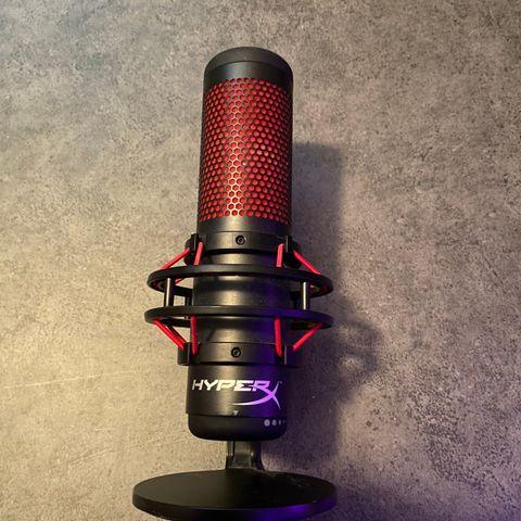 Hyperx Qaudcast(som ny)