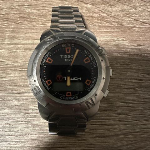 klokke Tissot T-touch