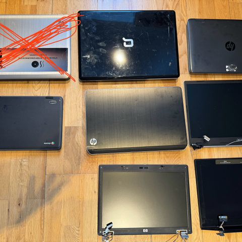 4 bærbare PC laptops + 3 matriser