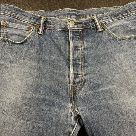 Levi’s 501 (W36/L32)