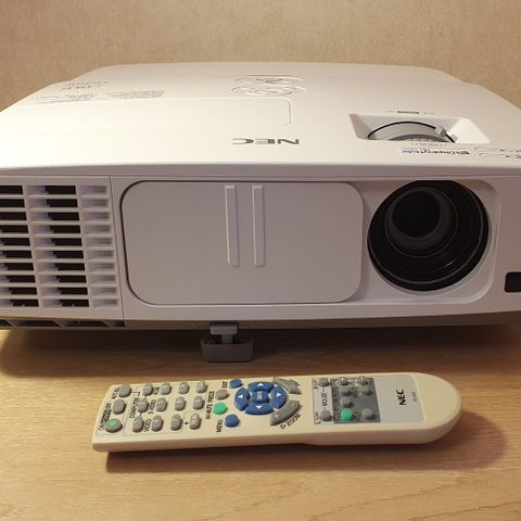 NEC PE401H Projector DLP 1080p