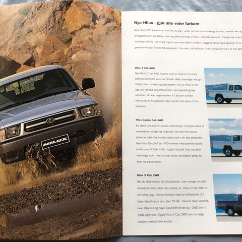 Bilbrosjyre av Toyota HILUX 1998 modell