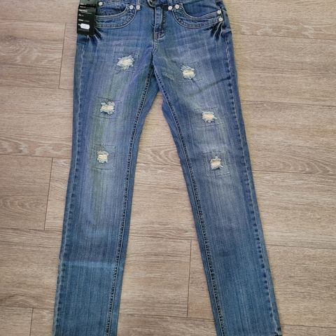 Billig! Nye jeans!