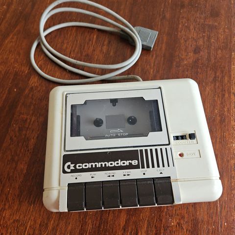 Commodore cassette player / kassettspiller / C2N - utestet