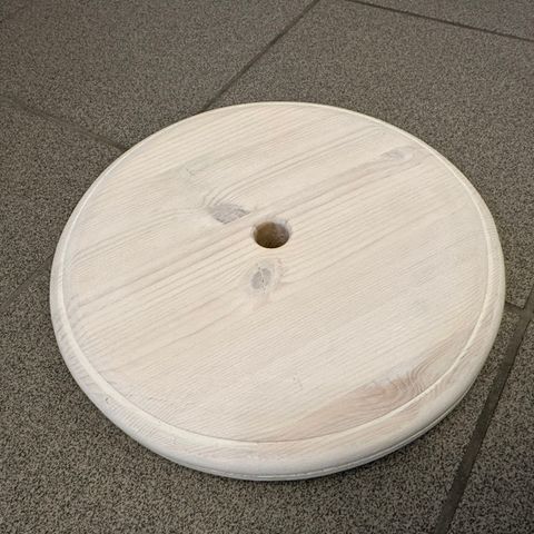 Furusete/plate, 29,5 cm, hvitoljet