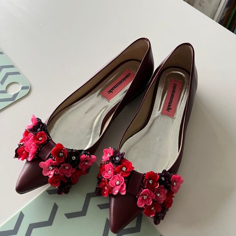 Custommade Aljo flower flats str 38