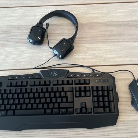 Gaming-sett | Tastatur, mus og headsett (kablet)