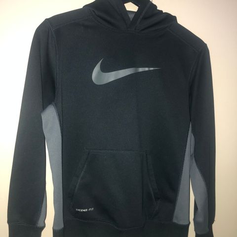 Nike hettegenser