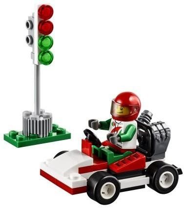 Flott lite lego sett.  "Go-kart Racer"