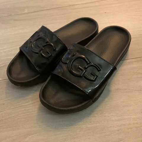 Ugg sandaler