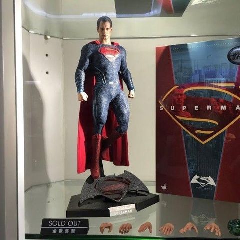 Hot toys BVS superman