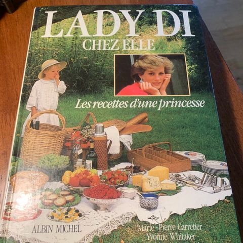 Lady Di chez elle ( oppskrifter fra Princess Diana på fransk, 1987)