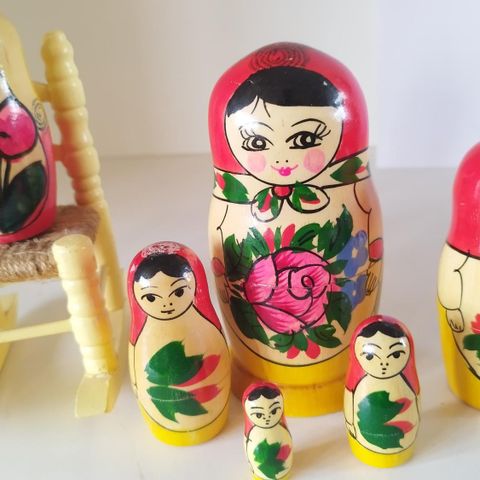 Russiske håndlagde trefigurer.  125 kr for alle