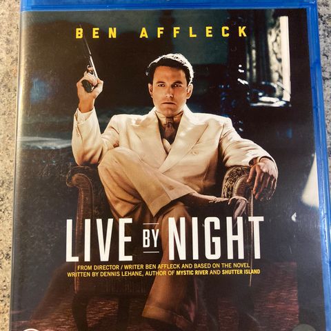 Live by night. Norsk tekst.
