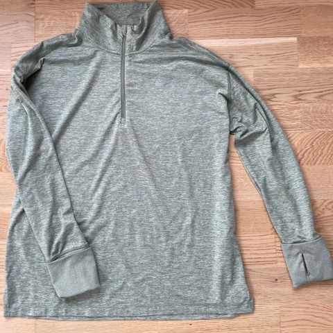 Nike element half-zip (W)