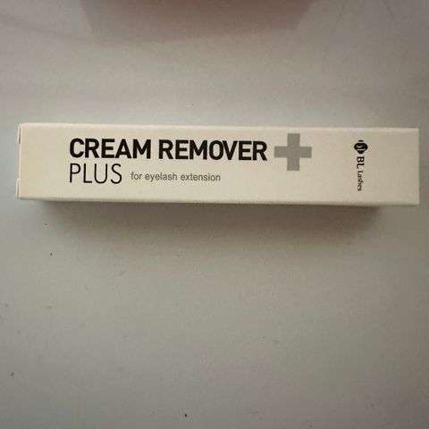 Cream Remover til Vippeextentions