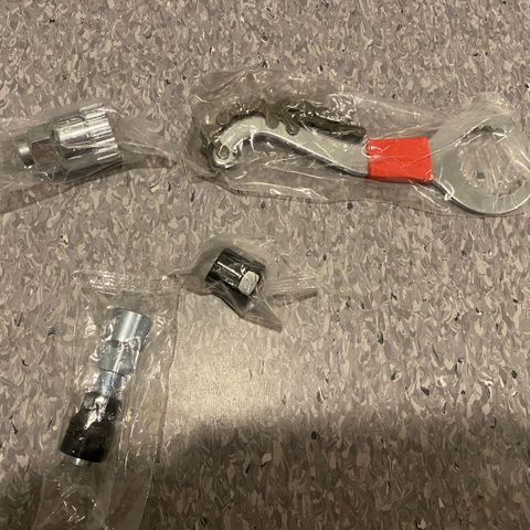 Necessary Bike tools. Sykkel verktøy. Bottom bracket and cassette remover.