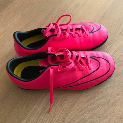 Nike Innefotballsko str 33