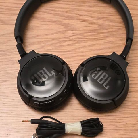 JBL TUNE 600 ON EAR HODETELEFONER