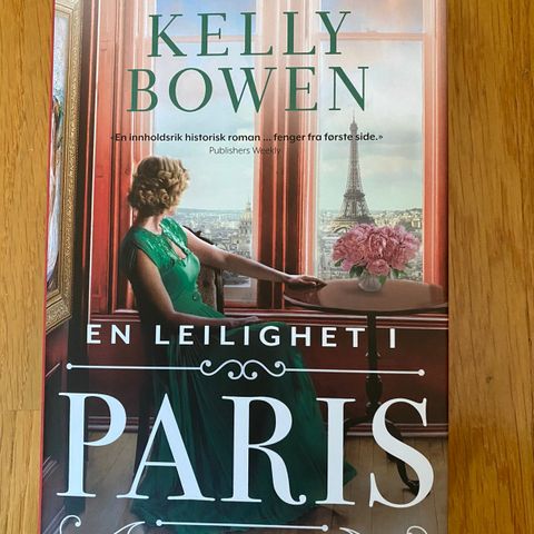En leilighet i Paris av Kelly Bowen selges