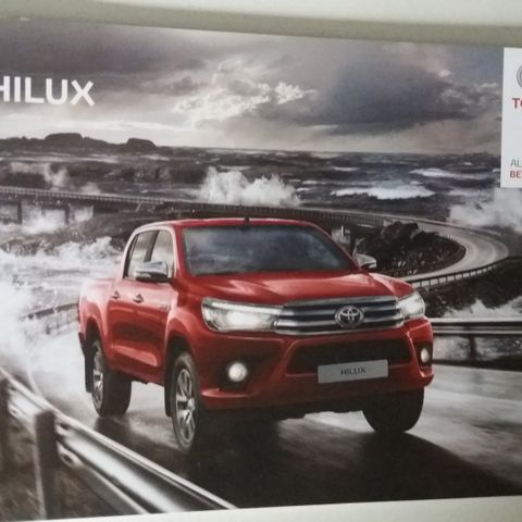 TOYOTA HILUX -brosjyre. (NORSK)