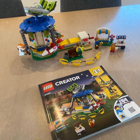 Lego creator 3in1 31095