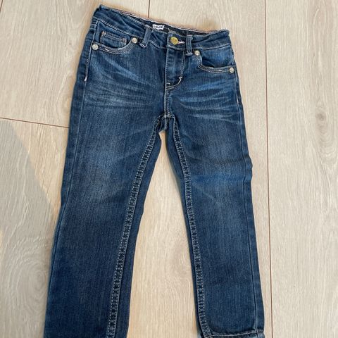 Fin Levis jeans str 3 år